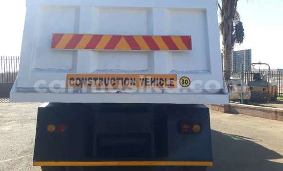 Buy Used Nissan UD White Truck in Beitbridge in Matabeleland South Buy Used Nissan UD White Truck in Beitbridge in Matabeleland South