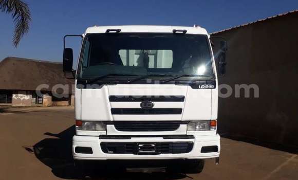 Buy Used Nissan UD White Truck in Beitbridge in Matabeleland South Buy Used Nissan UD White Truck in Beitbridge in Matabeleland South
