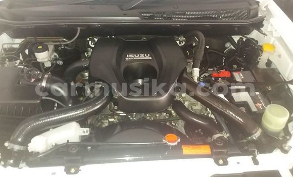 Acheter Occasion Voiture Isuzu KB Blanc à Chivhu, Midlands Acheter Occasion Voiture Isuzu KB Blanc à Chivhu, Midlands