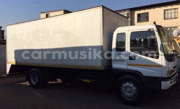 Nunua Ilio tumika Isuzu FTR 850 Nyingine Lori ndani ya Beitbridge nchini Matabeleland Kusini Nunua Ilio tumika Isuzu FTR 850 Nyingine Lori ndani ya Beitbridge nchini Matabeleland Kusini