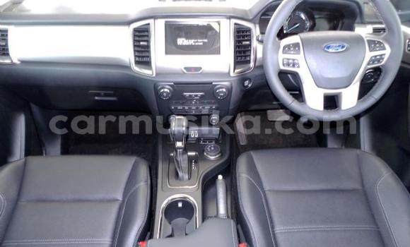 Buy Used Ford Everest White Car in Beitbridge in Matabeleland South Buy Used Ford Everest White Car in Beitbridge in Matabeleland South