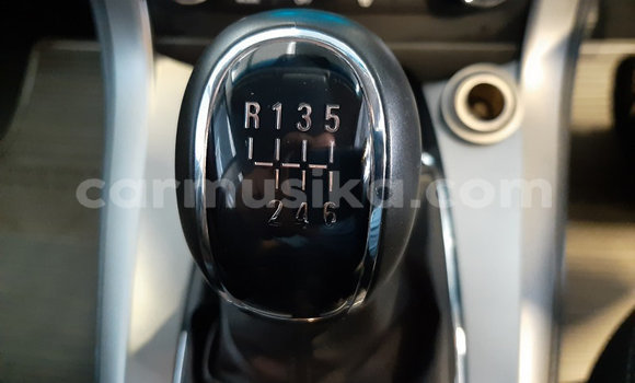 Buy Used Chevrolet Captiva White Car in Beitbridge in Matabeleland South Buy Used Chevrolet Captiva White Car in Beitbridge in Matabeleland South