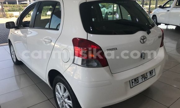 Nunua Ilio tumika Toyota Yaris Nyeupe Gari ndani ya Beitbridge nchini Matabeleland Kusini Nunua Ilio tumika Toyota Yaris Nyeupe Gari ndani ya Beitbridge nchini Matabeleland Kusini