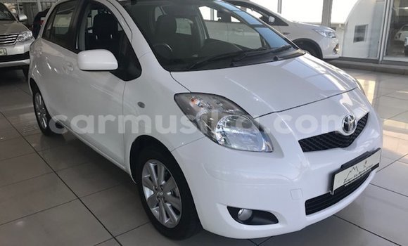 Nunua Ilio tumika Toyota Yaris Nyeupe Gari ndani ya Beitbridge nchini Matabeleland Kusini Nunua Ilio tumika Toyota Yaris Nyeupe Gari ndani ya Beitbridge nchini Matabeleland Kusini