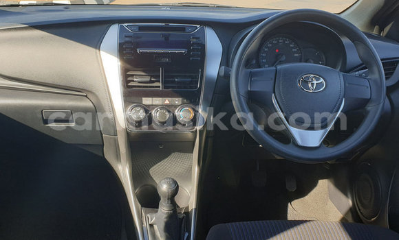 Acheter Occasion Voiture Toyota Yaris Blanc à Beitbridge, Matabeleland South Acheter Occasion Voiture Toyota Yaris Blanc à Beitbridge, Matabeleland South