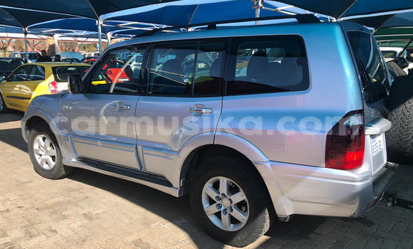 Buy Import Toyota Land Cruiser Prado Silver Car in Beitbridge in Matabeleland South Buy Import Toyota Land Cruiser Prado Silver Car in Beitbridge in Matabeleland South