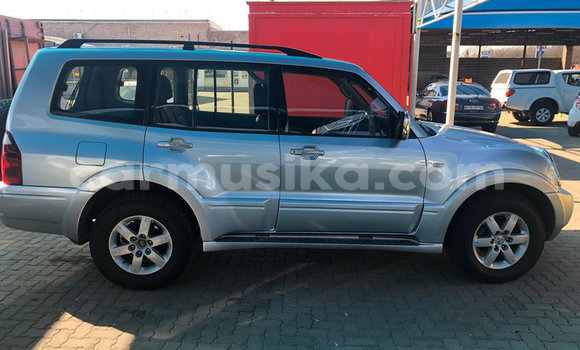 Buy Import Toyota Land Cruiser Prado Silver Car in Beitbridge in Matabeleland South Buy Import Toyota Land Cruiser Prado Silver Car in Beitbridge in Matabeleland South