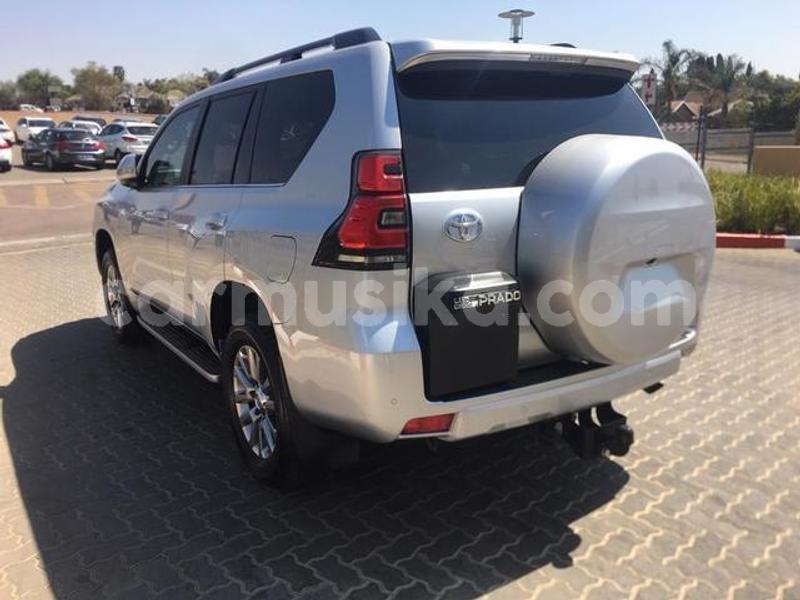 Big with watermark toyota land cruiser prado matabeleland south beitbridge 10514