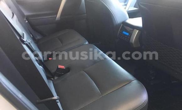 Buy Used Toyota Land Cruiser Prado White Car in Beitbridge in Matabeleland South Buy Used Toyota Land Cruiser Prado White Car in Beitbridge in Matabeleland South