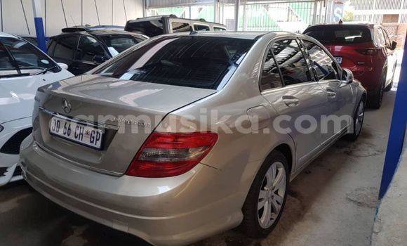 Acheter Occasion Voiture Mercedes‒Benz C–Class Gris à Beitbridge, Matabeleland South Acheter Occasion Voiture Mercedes‒Benz C–Class Gris à Beitbridge, Matabeleland South