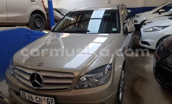 Acheter Occasion Voiture Mercedes‒Benz C–Class Gris à Beitbridge, Matabeleland South Acheter Occasion Voiture Mercedes‒Benz C–Class Gris à Beitbridge, Matabeleland South