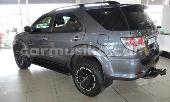 Buy Used Toyota Fortuner Silver Car in Beitbridge in Matabeleland South Buy Used Toyota Fortuner Silver Car in Beitbridge in Matabeleland South