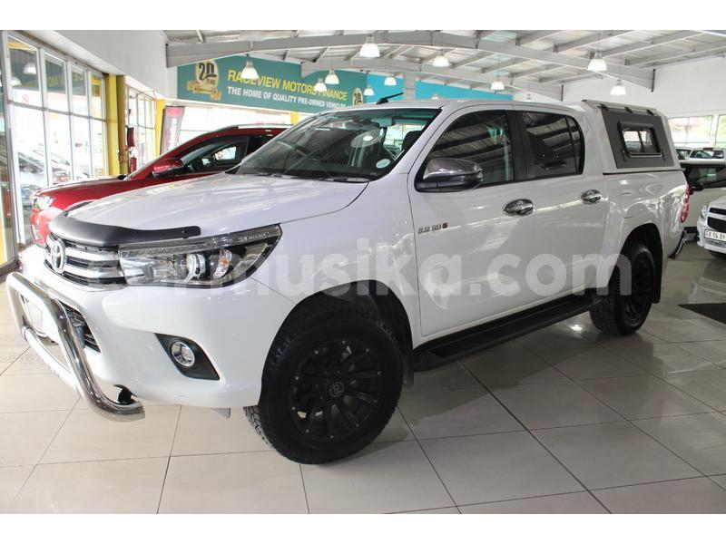 Big with watermark toyota hilux matabeleland south beitbridge 10527