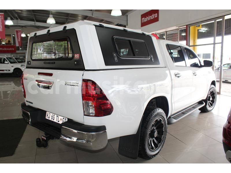 Big with watermark toyota hilux matabeleland south beitbridge 10527