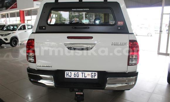 Buy Used Toyota Hilux Other Car in Beitbridge in Matabeleland South Buy Used Toyota Hilux Other Car in Beitbridge in Matabeleland South