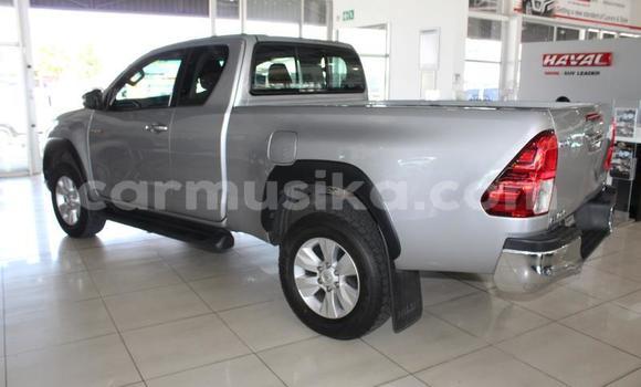 Buy Used Toyota Hilux Silver Car in Beitbridge in Matabeleland South Buy Used Toyota Hilux Silver Car in Beitbridge in Matabeleland South