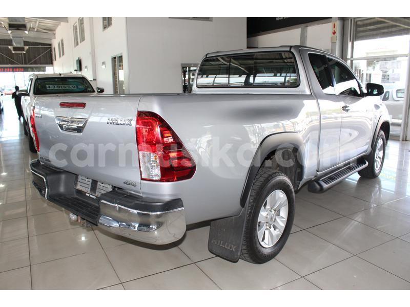 Big with watermark toyota hilux matabeleland south beitbridge 10528