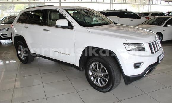 Buy Used Jeep Grand Cherokee Silver Car in Beitbridge in Matabeleland South Buy Used Jeep Grand Cherokee Silver Car in Beitbridge in Matabeleland South