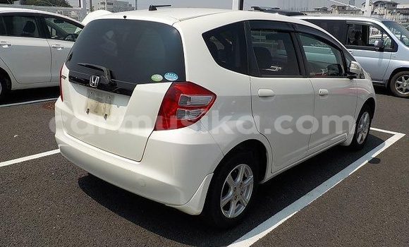 Tenga Imported Honda Fit Chena Mota in Borrowdale in Harare Tenga Imported Honda Fit Chena Mota in Borrowdale in Harare