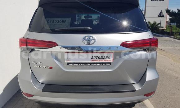 Acheter Occasion Voiture Toyota Fortuner Autre à Beitbridge, Matabeleland South Acheter Occasion Voiture Toyota Fortuner Autre à Beitbridge, Matabeleland South