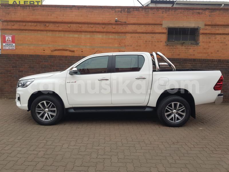 Big with watermark toyota hilux matabeleland south beitbridge 10562