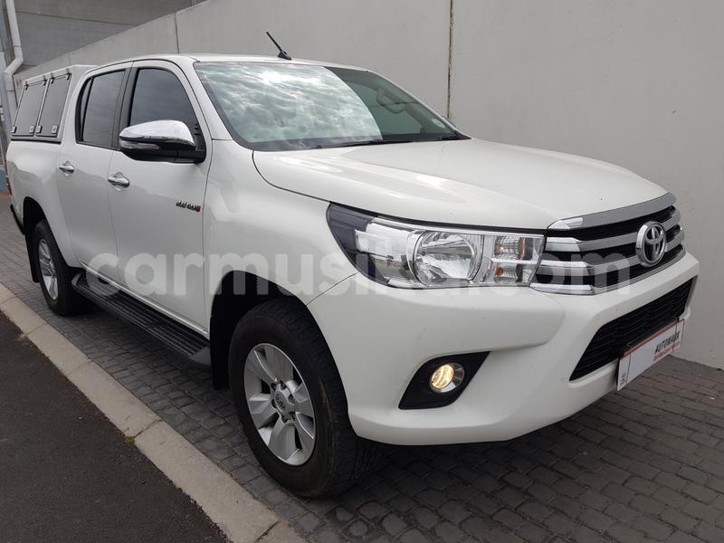 Big with watermark toyota hilux matabeleland south beitbridge 10563