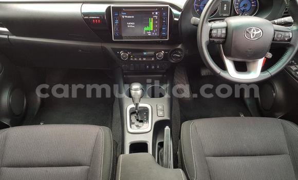 Nunua Ilio tumika Toyota Hilux Nyeupe Gari ndani ya Beitbridge nchini Matabeleland Kusini Nunua Ilio tumika Toyota Hilux Nyeupe Gari ndani ya Beitbridge nchini Matabeleland Kusini