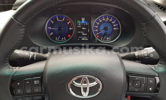 Nunua Ilio tumika Toyota Hilux Nyeupe Gari ndani ya Beitbridge nchini Matabeleland Kusini Nunua Ilio tumika Toyota Hilux Nyeupe Gari ndani ya Beitbridge nchini Matabeleland Kusini