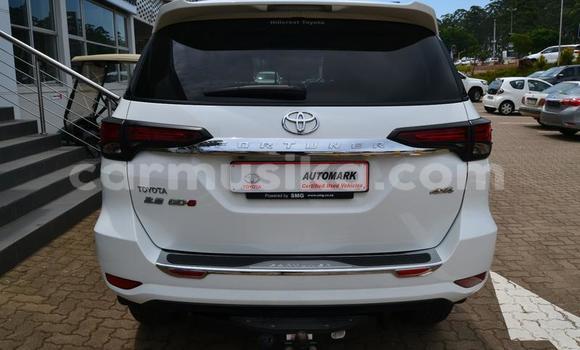 Tenga Tsaru Toyota Fortuner Chena Mota in Beitbridge in Matabeleland South Tenga Tsaru Toyota Fortuner Chena Mota in Beitbridge in Matabeleland South