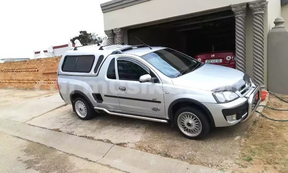 Buy Used Opel Corsa Silver Car in Beitbridge in Matabeleland South Buy Used Opel Corsa Silver Car in Beitbridge in Matabeleland South