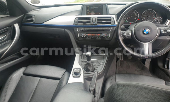 Tenga Tsaru BMW 3–Series Chena Mota in Beitbridge in Matabeleland South Tenga Tsaru BMW 3–Series Chena Mota in Beitbridge in Matabeleland South