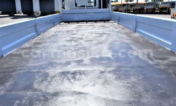 Tenga Tsaru Haima Freema Chena Mota in Beitbridge in Matabeleland South Tenga Tsaru Haima Freema Chena Mota in Beitbridge in Matabeleland South