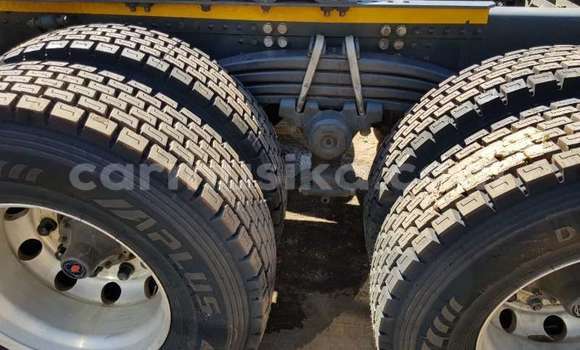 Tenga Tsaru Volvo 480 Chena Mota in Beitbridge in Matabeleland South Tenga Tsaru Volvo 480 Chena Mota in Beitbridge in Matabeleland South