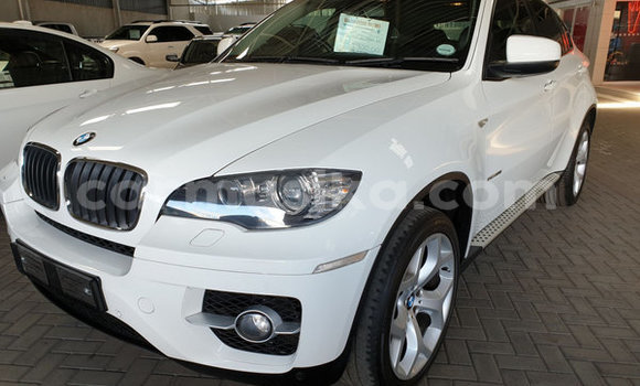 Acheter Occasion Voiture BMW X6 Blanc à Beitbridge, Matabeleland South Acheter Occasion Voiture BMW X6 Blanc à Beitbridge, Matabeleland South