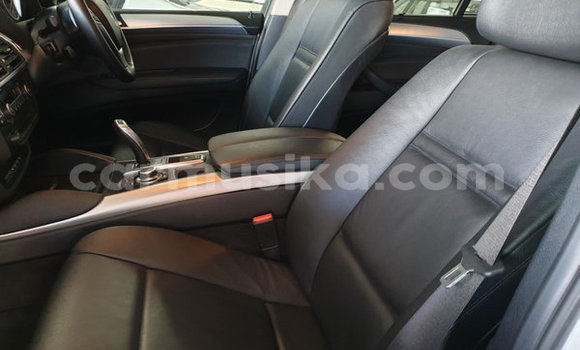 Acheter Occasion Voiture BMW X6 Blanc à Beitbridge, Matabeleland South Acheter Occasion Voiture BMW X6 Blanc à Beitbridge, Matabeleland South