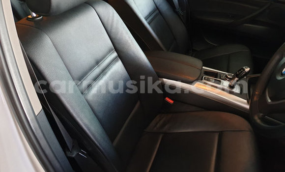 Acheter Occasion Voiture BMW X6 Blanc à Beitbridge, Matabeleland South Acheter Occasion Voiture BMW X6 Blanc à Beitbridge, Matabeleland South