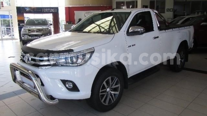 Big with watermark toyota hilux matabeleland south beitbridge 10599