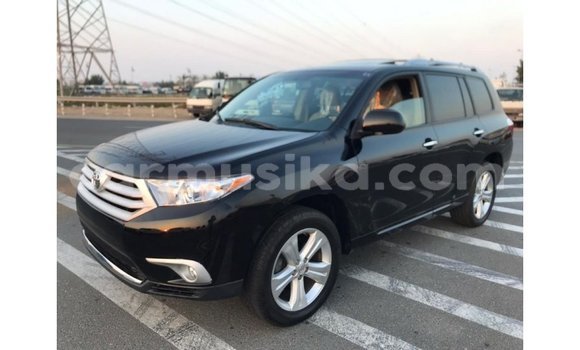 Tenga Imported Toyota Highlander Nhema Mota in Import - Dubai in Harare Tenga Imported Toyota Highlander Nhema Mota in Import - Dubai in Harare
