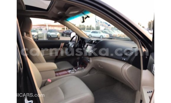 Tenga Imported Toyota Highlander Nhema Mota in Import - Dubai in Harare Tenga Imported Toyota Highlander Nhema Mota in Import - Dubai in Harare