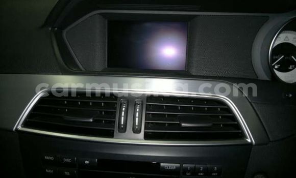 Tenga Tsaru Mercedes‒Benz C-klasse Nhema Mota in Beitbridge in Matabeleland South Tenga Tsaru Mercedes‒Benz C-klasse Nhema Mota in Beitbridge in Matabeleland South