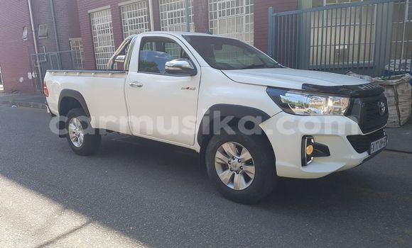 Acheter Occasion Voiture Toyota Hilux Blanc à Beitbridge, Matabeleland South Acheter Occasion Voiture Toyota Hilux Blanc à Beitbridge, Matabeleland South