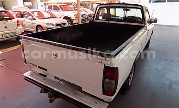Nunua Ilio tumika Nissan NP 300 Nyeupe Gari ndani ya Beitbridge nchini Matabeleland Kusini Nunua Ilio tumika Nissan NP 300 Nyeupe Gari ndani ya Beitbridge nchini Matabeleland Kusini