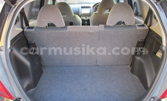Buy Used Honda Fit Black Car in Beitbridge in Matabeleland South Buy Used Honda Fit Black Car in Beitbridge in Matabeleland South