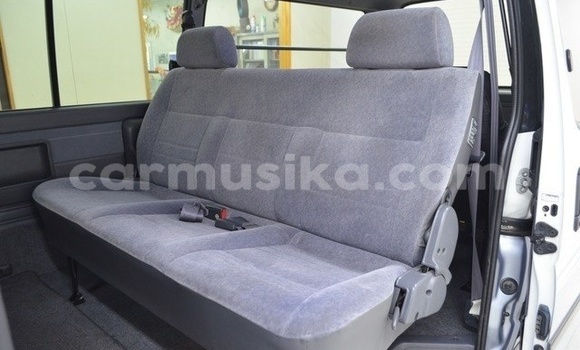 Acheter Occasion Voiture Toyota Hiace Autre à Beitbridge, Matabeleland South Acheter Occasion Voiture Toyota Hiace Autre à Beitbridge, Matabeleland South