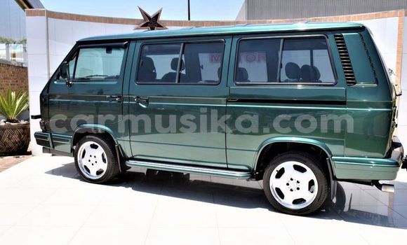 Tenga Tsaru Volkswagen Caravelle Girinhi Mota in Beitbridge in Matabeleland South Tenga Tsaru Volkswagen Caravelle Girinhi Mota in Beitbridge in Matabeleland South