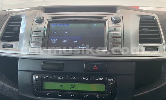 Tenga Tsaru Toyota Hilux Chena Mota in Beitbridge in Matabeleland South Tenga Tsaru Toyota Hilux Chena Mota in Beitbridge in Matabeleland South