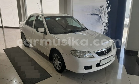 Acheter Occasion Voiture Mazda Etude Blanc à Beitbridge, Matabeleland South Acheter Occasion Voiture Mazda Etude Blanc à Beitbridge, Matabeleland South