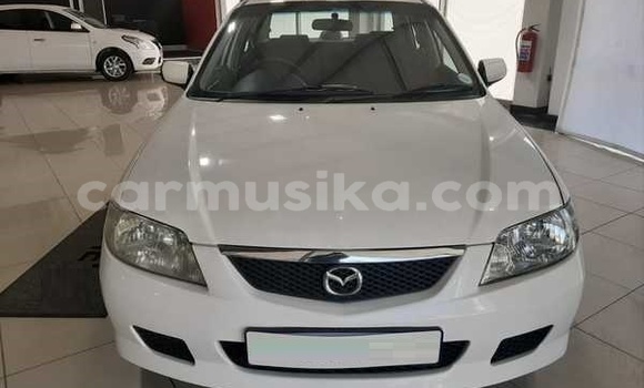 Acheter Occasion Voiture Mazda Etude Blanc à Beitbridge, Matabeleland South Acheter Occasion Voiture Mazda Etude Blanc à Beitbridge, Matabeleland South