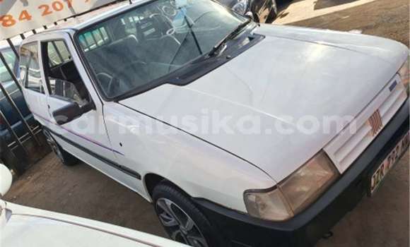 Tenga Tsaru Fiat Uno Chena Mota in Beitbridge in Matabeleland South Tenga Tsaru Fiat Uno Chena Mota in Beitbridge in Matabeleland South