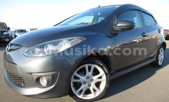 Tenga Tsaru Mazda 2 Zvimwe Mota in Beitbridge in Matabeleland South Tenga Tsaru Mazda 2 Zvimwe Mota in Beitbridge in Matabeleland South